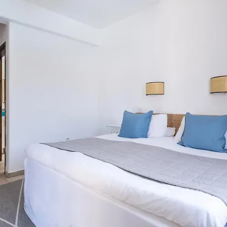 Azzurro Holiday Poseidonas By Sanders Villa Peyia