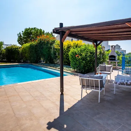 Azzurro Holiday Poseidonas By Sanders Villa Peyia